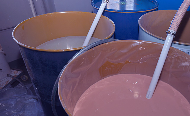 Bathing and cleaning silicone surfaces gently